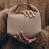 Béri Edition Textured Taupe