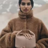 Béri Edition Textured Taupe