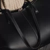 Cyme Edition Strukturiertes Schwarz mit ecrufarbenen Nähten