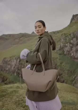 Cyme Edition Strukturiertes Taupe