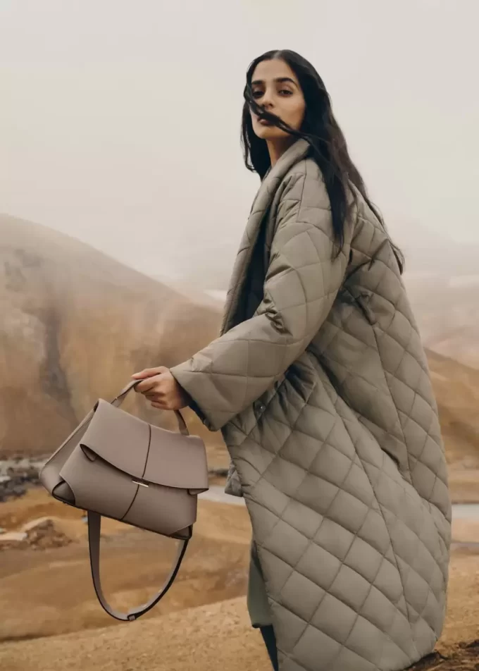 Mokki Edition Texturiertes Taupe