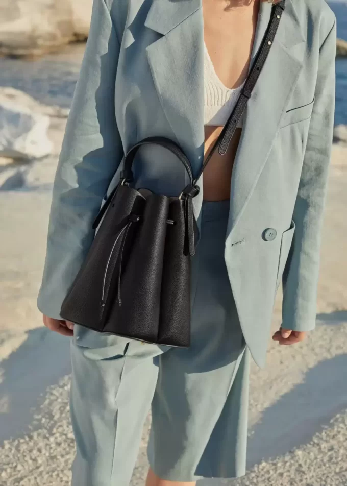 Numéro Huit Edition Strukturiertes Schwarz