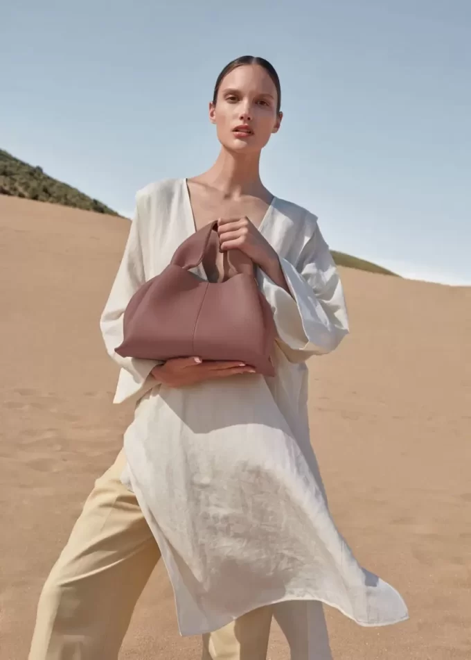 Numéro Neuf Edition Strukturiertes Rouge