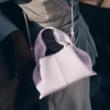 Numéro Neuf Mini Edition Strukturierte Glyzinie