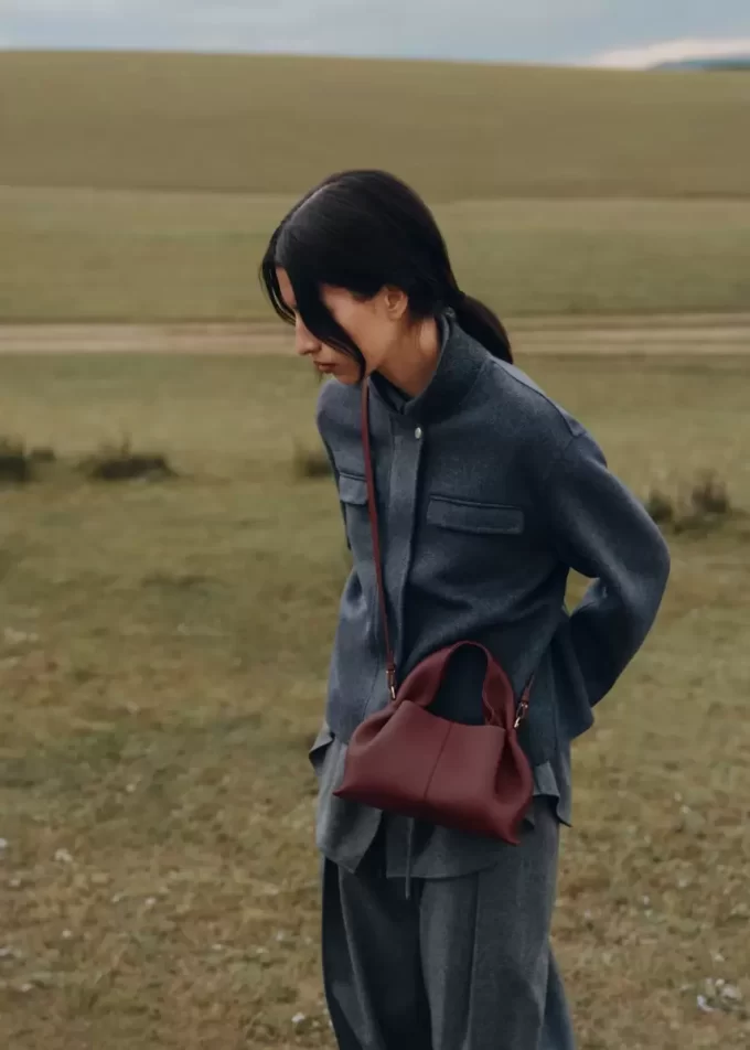 Numéro Neuf Mini Edition Strukturierte Schwarzkirsche