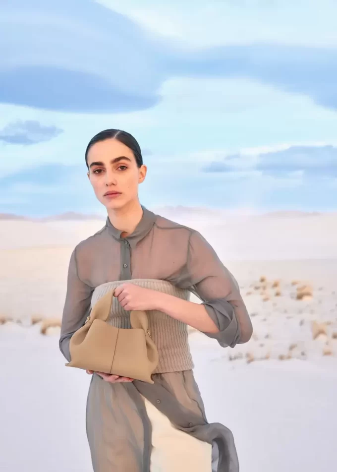 Numéro Neuf Mini Edition Strukturiertes Beige