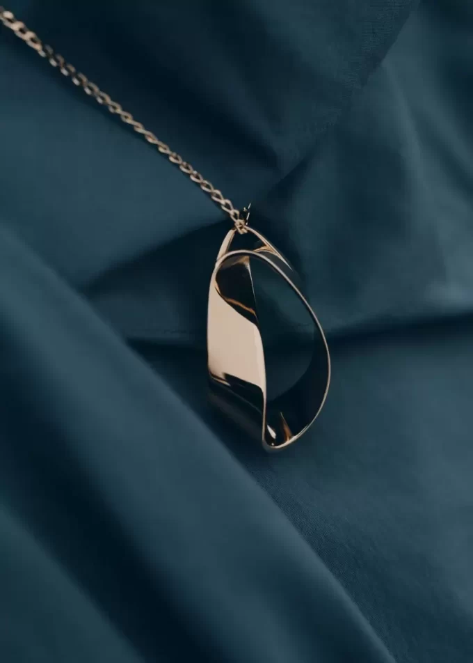 Éole Pendant Edition 24 Karat Gold vergoldet