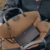 Strukturierter Stein der Cyme Edition